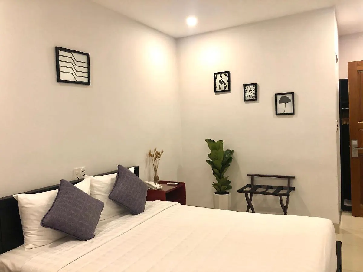 Monsieur Diesel Hotel Danang